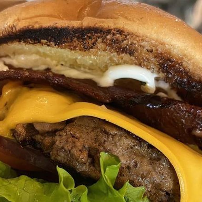 Fast Food Delivery: Burgers, Sandwiches, and More
